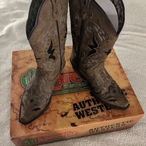 Laredo cowgirl boots